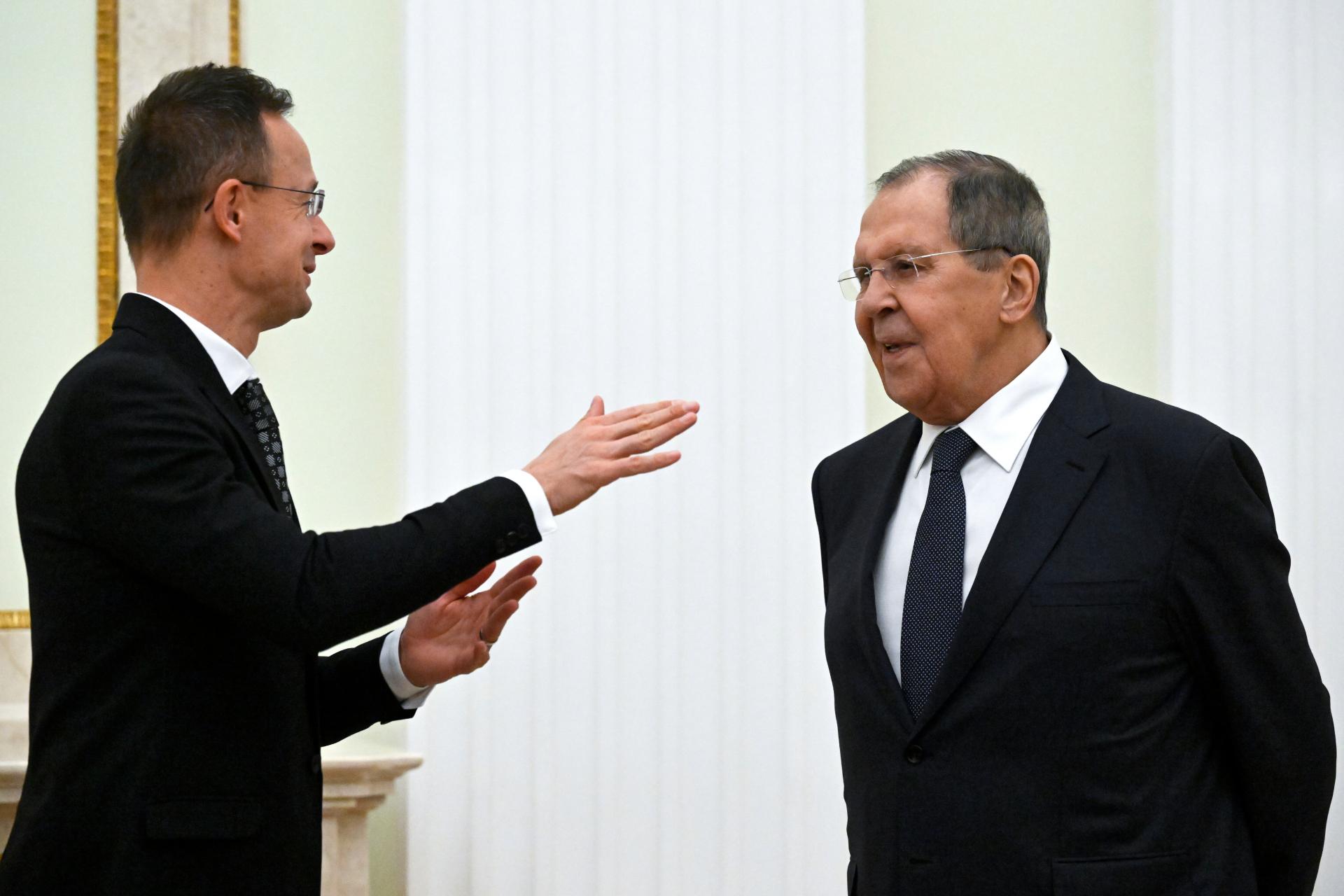 Szijjártó: Maďarsko a Slovensko chcú na súde zablokovať zákaz ruských energií