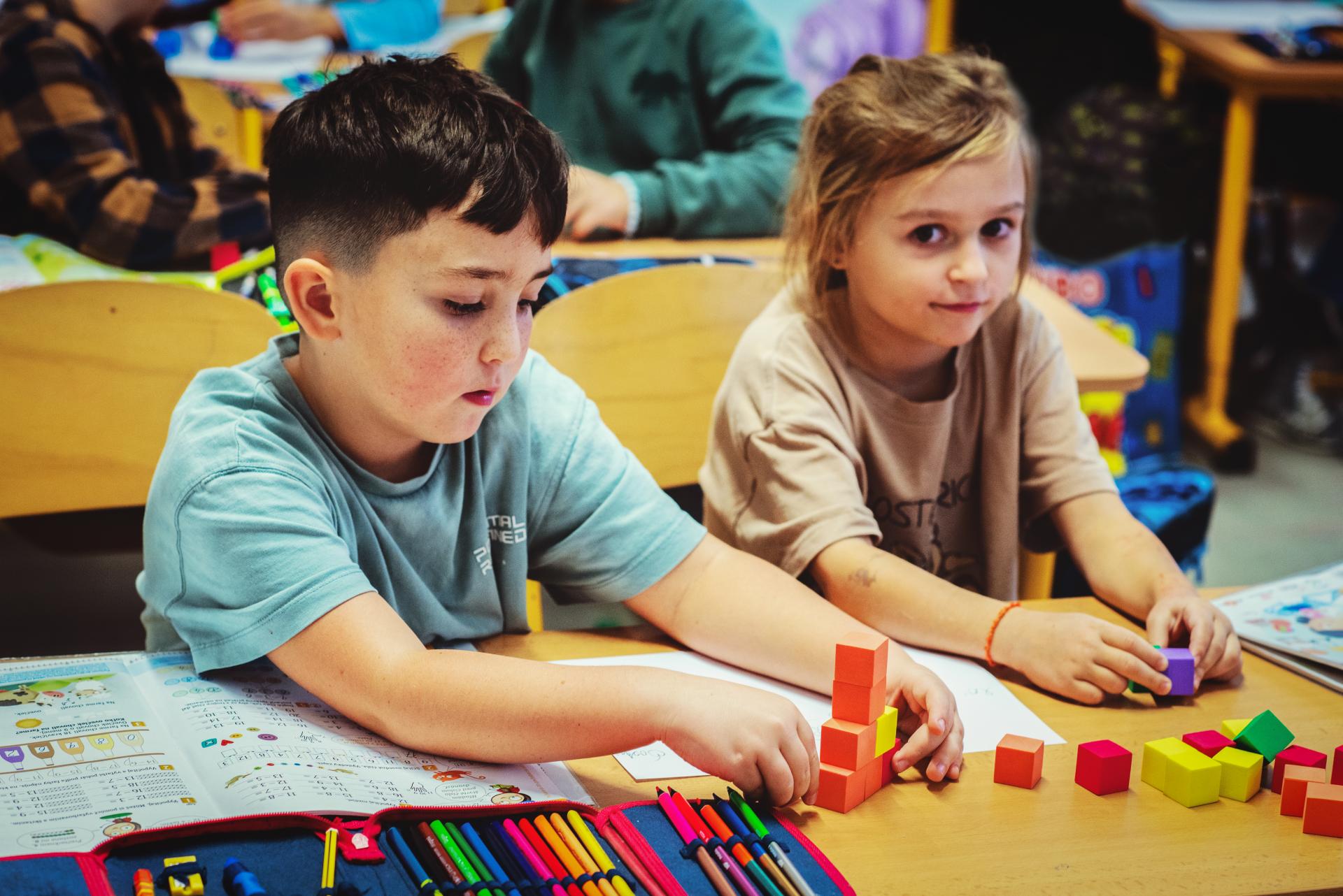 Súkromné školy bijú na poplach. Rušenie koeficientu prinesie vyššie poplatky pre rodičov