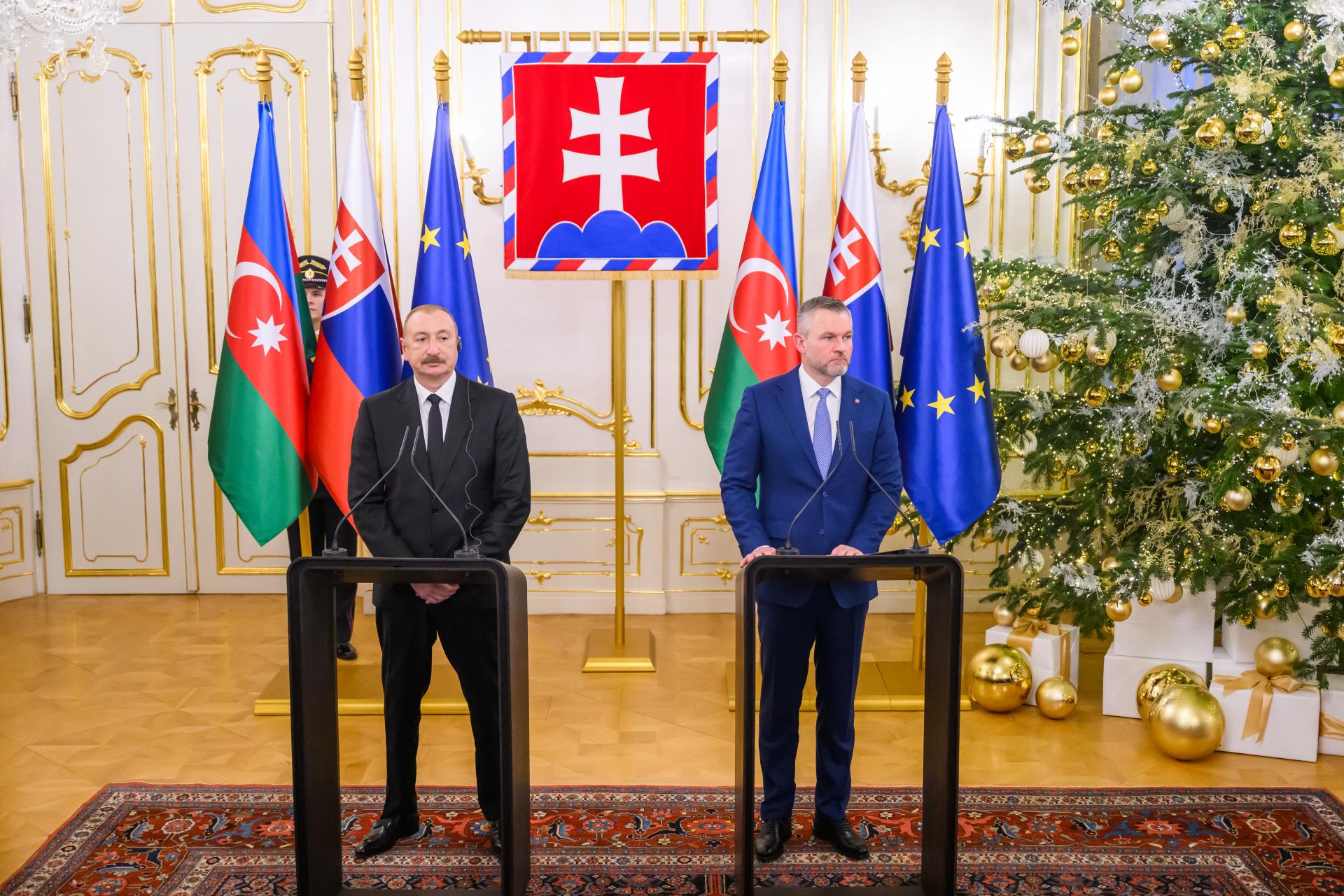 Slovensko a Azerbajdžan chcú prehĺbiť partnerstvo, spolupráca sa má rozšíriť o obranu aj energetiku