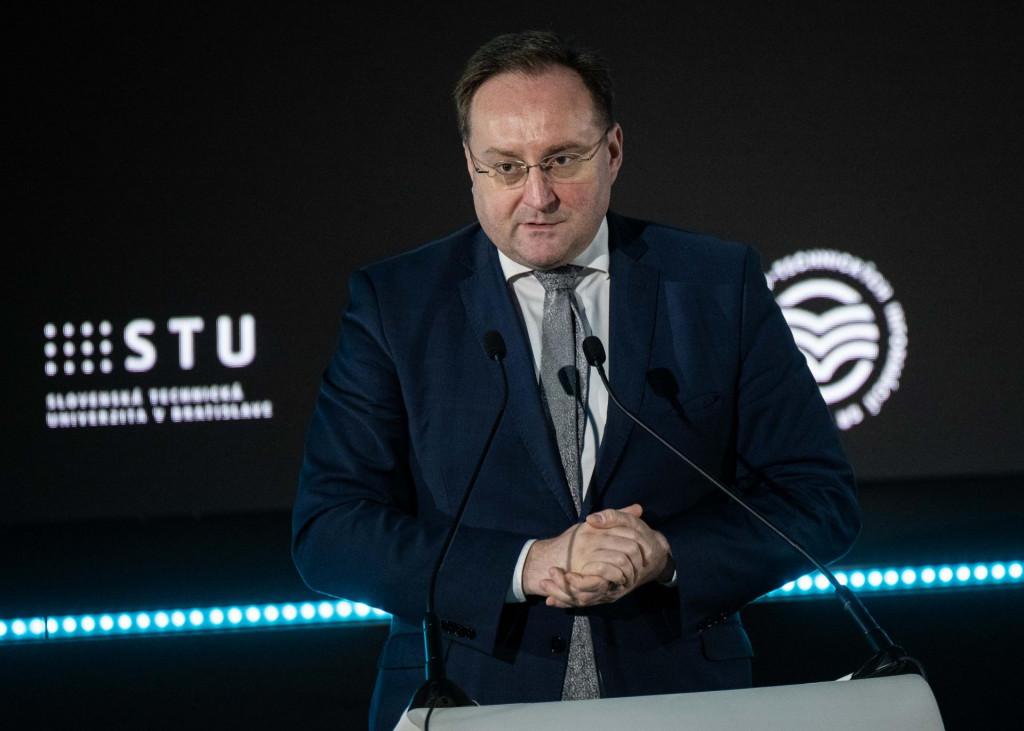 Štátny tajomník ministerstva hospodárstva Vladimír Šimoňák. FOTO: TASR/Jakub Kotian