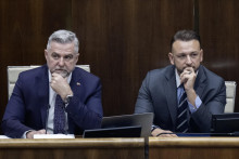 Na snímke zľava podpredseda parlamentu Tibor Gašpar a minister vnútra a súčasne šéf Hlasu Matúš Šutaj Eštok. FOTO:TASR/M. Baumann