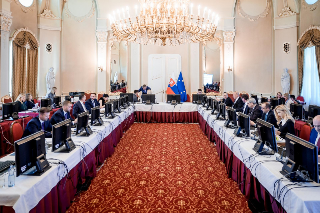 Rokovanie ministov na &uacute;rade vl&aacute;dy FOTO: &uacute;rad vl&aacute;dy