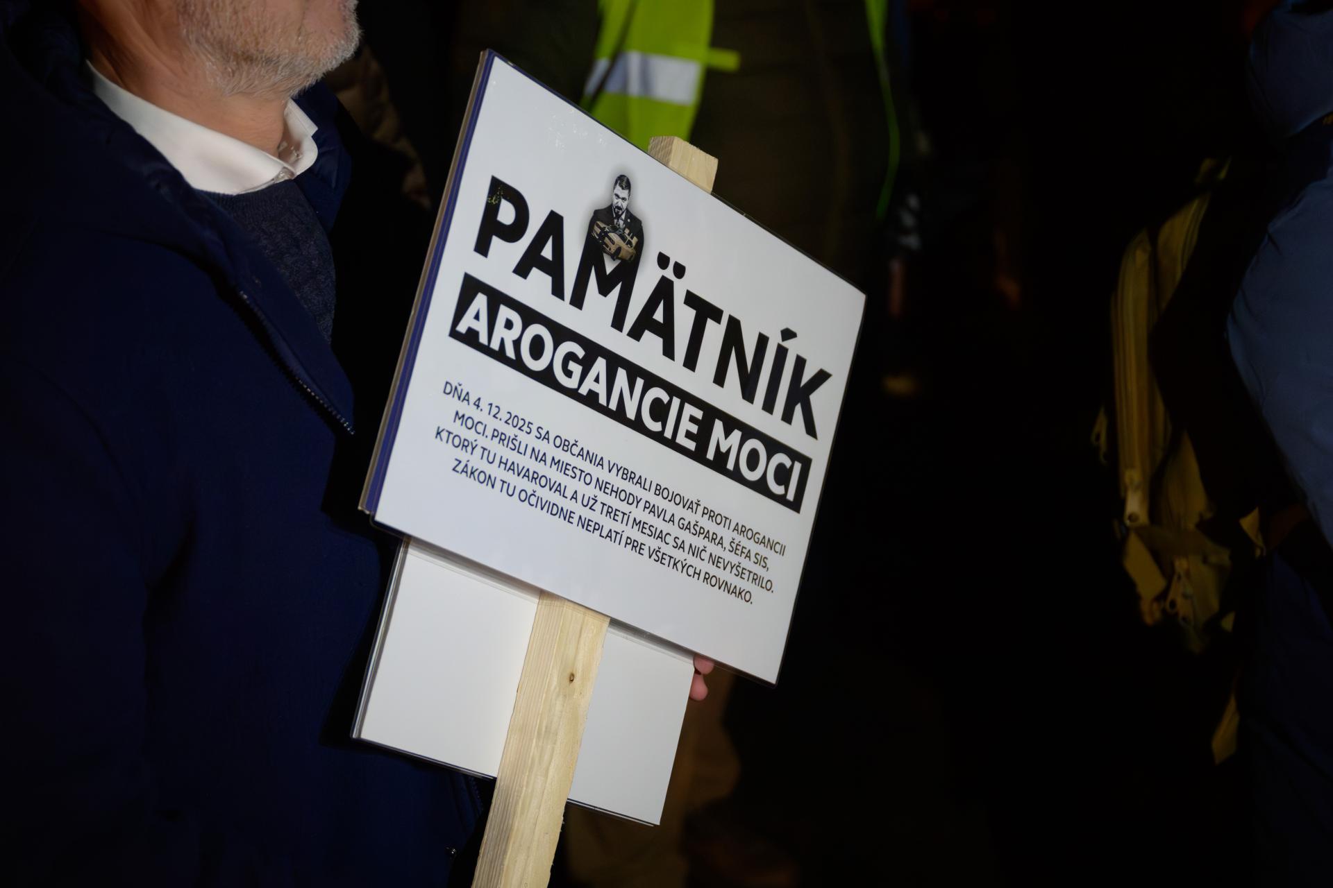 Pochod strany Sloboda a Solidarita za odstúpenie riaditeľa SIS Pavla Gašpara