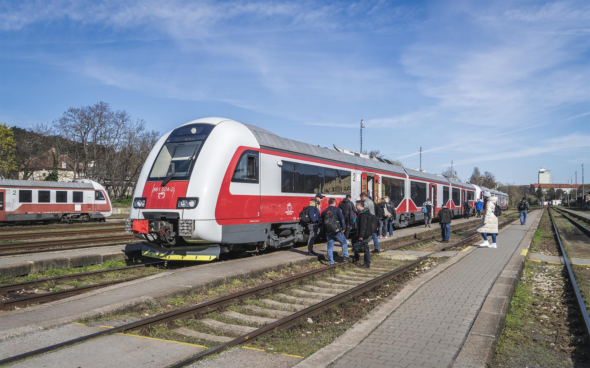Nový grafikon prináša posilnené spoje a lepšie nadväznosti: Ako sa mení cestovanie v 4 krajoch západného Slovenska