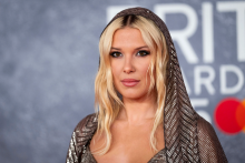 Millie Bobby Brown prekvapuje.