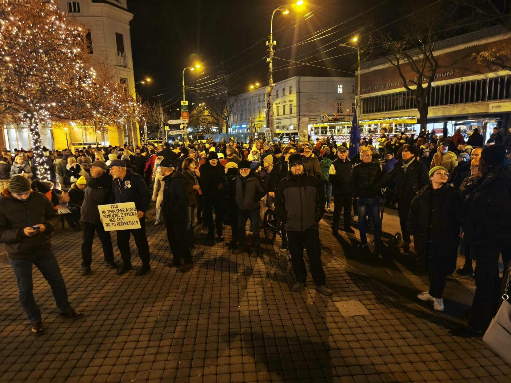 Pochod SaS za odvolanie &scaron;&eacute;fa SIS Pavloa Ga&scaron;para. FOTO: HN/Ondrej Marek