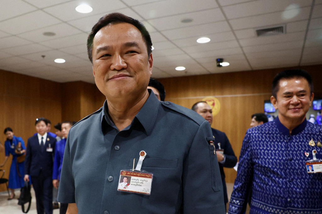 Thajský premiér Anutin Čánvirakun. FOTO: Reuters