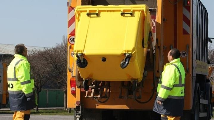 Sviatky zanechávajú dvojnásobné množstvo odpadu. V nesprávnych kontajneroch často končia nápojové kartóny