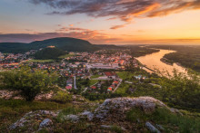 Na snímke rakúske mestečko Hainburg an der Donau, ktoré sa nachádza neďaleko Bratislavy.

FOTO: Dreamstime/Kaycco