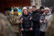 Pohreb v Ľvove. FOTO: REUTERS