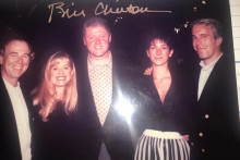 Bývalý americký prezident Bill Clinton (uprostred). FOTO: facebook/KAKE News