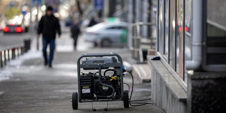 Ukrajina možno bude svietiť aj v zime. Pomôžu prísne strážené batérie z USA