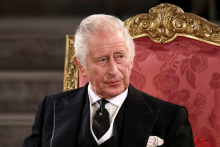 Kr&aacute;ľ Karol III. svoj boj nad rakovinou st&aacute;le nevyhral.