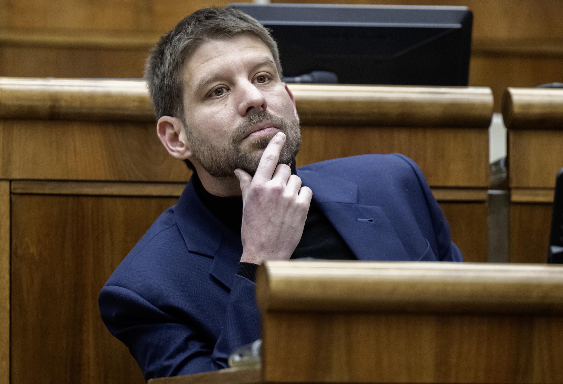 Šimečka adresuje výzvu Pellegrinimu