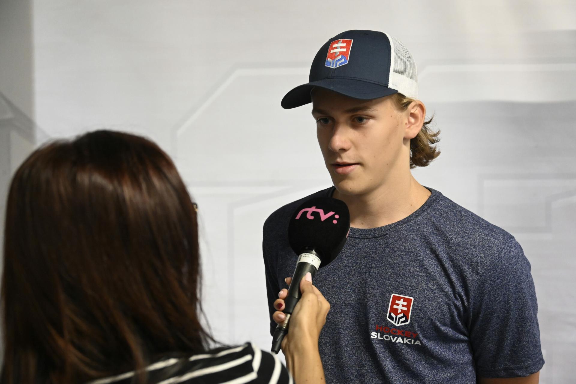 Päť zápasov, šesť bodov. Slovenská draftová nádej sa bodovo prebúdza. Má parametre na veľký hokej, vraví skaut