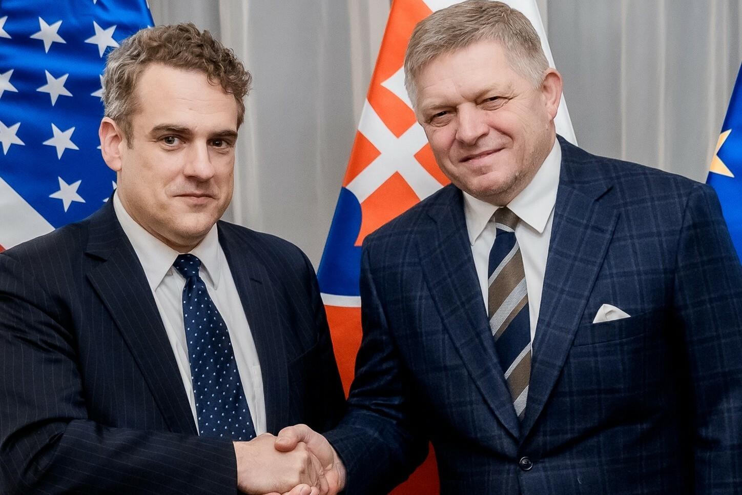 Fica čaká na budúci rok stretnutie s Trumpom, považuje to za úspech politiky na štyri svetové strany