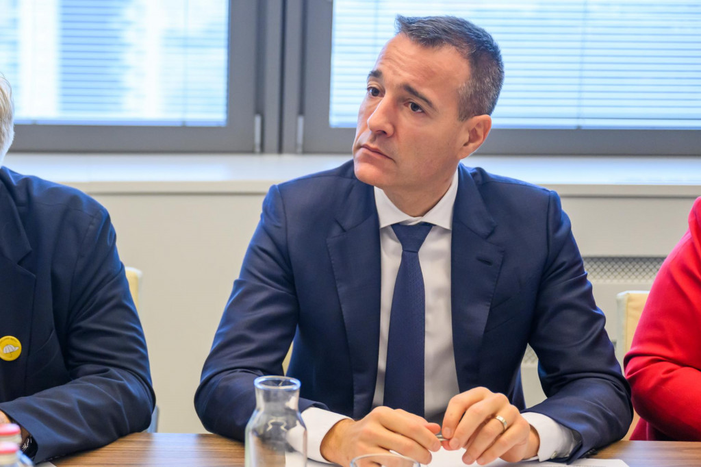 Na sn&iacute;mke minister &scaron;kolstva, vedy, v&yacute;skumu, v&yacute;voja a ml&aacute;deže Tom&aacute;&scaron; Drucker (Hlas-SD). FOTO: TASR/Jaroslav Nov&aacute;k