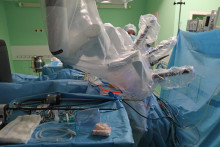 Centrum robotickej chirurgie v Nemocnici F. D. Roosevelta v Banskej Bystrici. Ilustračn&aacute; fotografia.