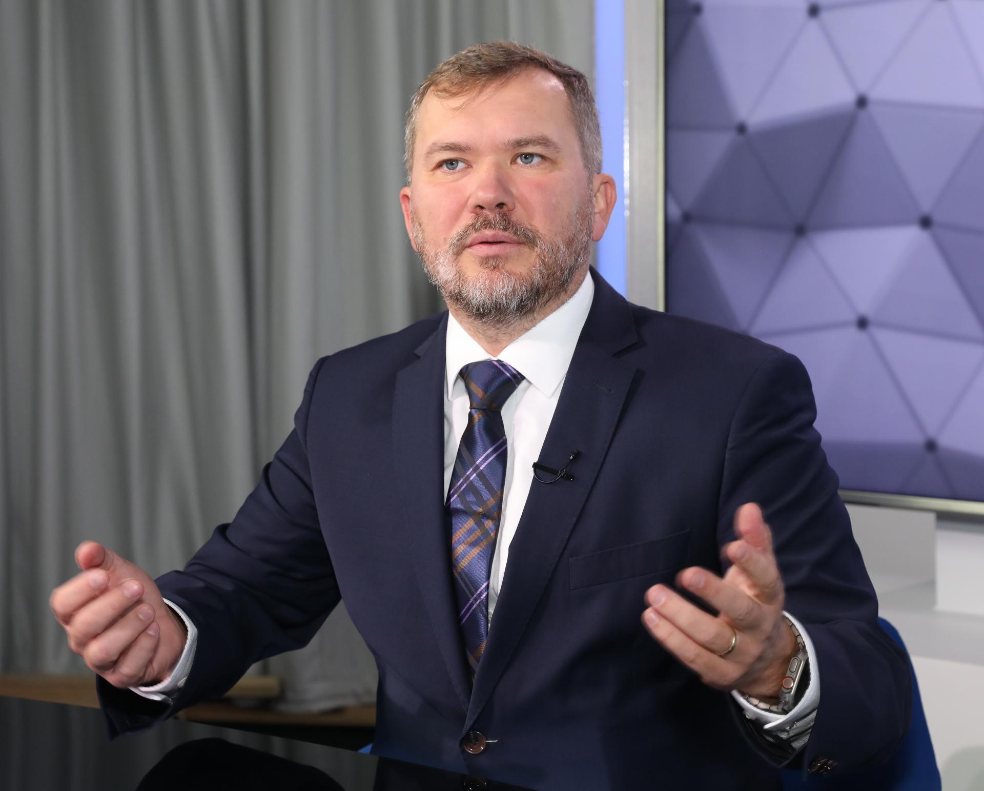 Ústavný súd potvrdil, že výhrady opozície k rušeniu Úradu na ochranu oznamovateľov sú oprávnené, reaguje KDH