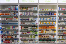 Spotreba voľnopredajn&yacute;ch liekov klesla.  FOTO: TASR/J. Nov&aacute;k