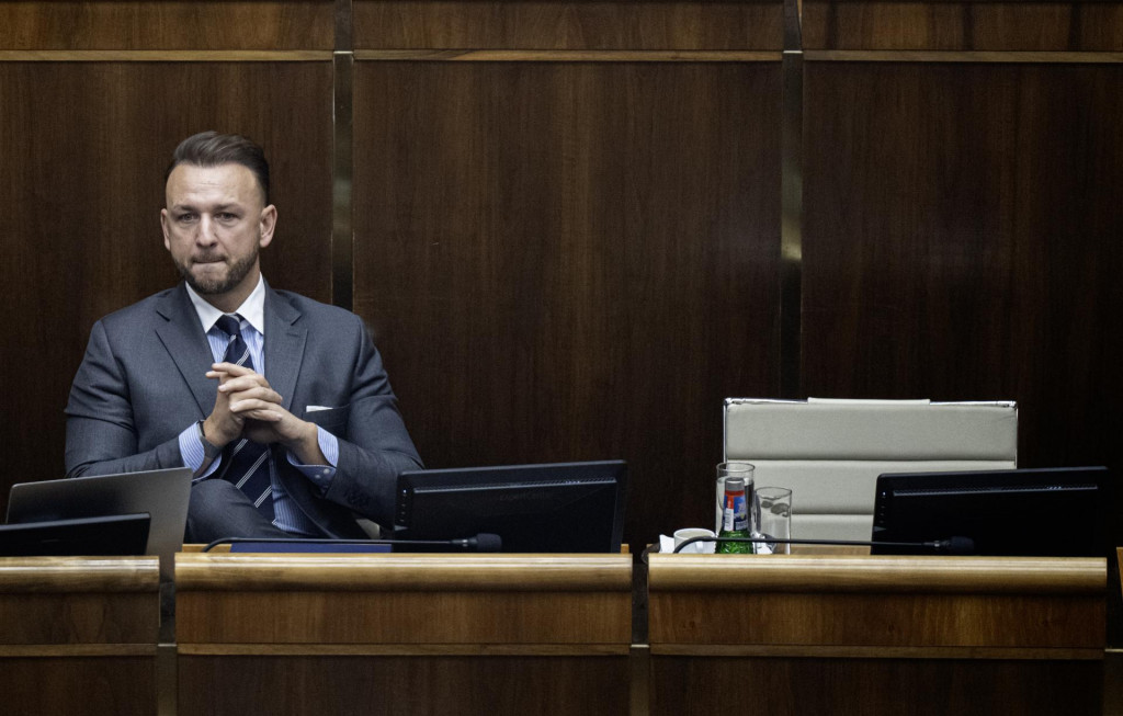 Na sn&iacute;mke minister vn&uacute;tra Mat&uacute;&scaron; &Scaron;utaj E&scaron;tok. FOTO: TASR/Martin Baumann