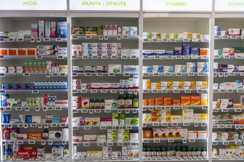 Spotreba voľnopredajn&yacute;ch liekov klesla.  FOTO: TASR/J. Nov&aacute;k