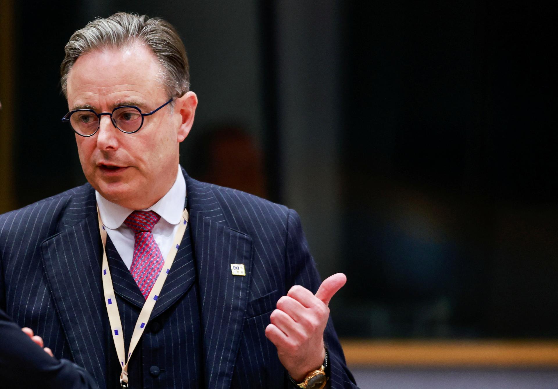 Belgický premiér na samite EÚ má separátne rokovania o financovaní Ukrajiny