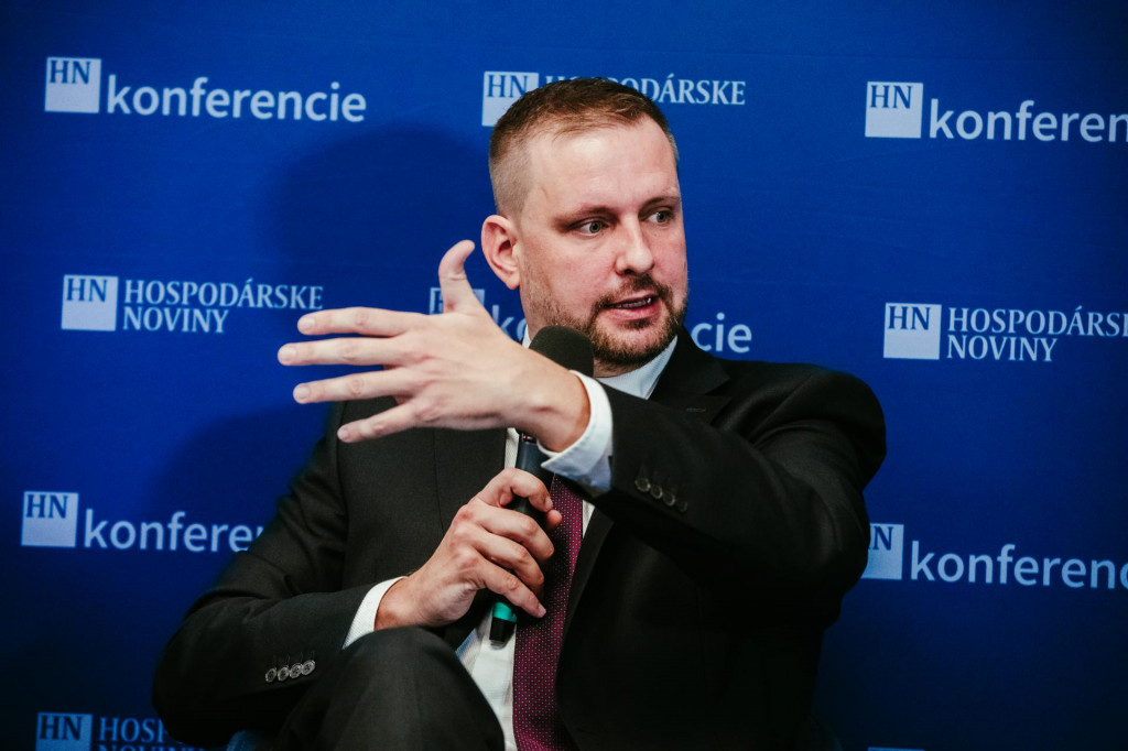 minister zdravotn&iacute;ctva SR Kamil &Scaron;a&scaron;ko
doc.Peter Jackuliak, PhD., MPH, FEFIM,  hlavn&yacute; odborn&iacute;k MZ SR pre diabetol&oacute;giu 
PharmDr. Ondrej Sukeľ, prezident Slovenskej lek&aacute;rnickej komory
JUDr. Katar&iacute;na Fedorov&aacute;, PhD., LL.M., pr&aacute;vnička, N&aacute;rodn&yacute; in&scaron;tit&uacute;t pre hodnotu a technol&oacute;gie v zdravotn&iacute;ctveMUDr. R&oacute;bert Hill, PhD., MPH, riaditeľ pre &uacute;stavn&uacute; zdravotn&uacute; starostlivosť siete Penta Hospitals Slovensko Peter Pažitn&yacute;, ekon&oacute;m, expert na zdravotn&iacute;ctvo, lektor 
PhDr. Silvia Pekarč&iacute;kov&aacute;, MPH, MHA, Žilinsk&yacute; samospr&aacute;vny kraj, riaditeľka odboru zdravotn&iacute;ctva
MUDr. Mari&aacute;n &Scaron;&oacute;th, prezident Asoci&aacute;cie s&uacute;kromn&yacute;ch lek&aacute;rov SR Bud&uacute;cnosť laborat&oacute;rnej diagnostiky

Mgr. Krist&iacute;na Baluchov&aacute;, MPH (ASMED)
Mgr. Stanislav Č&aacute;rsky (Unilabs Slovensko)
MUDr. Beata Havelkov&aacute;, MPH, MBA, LL.M (AGEL SK)
Mgr. Jarmila Melegov&aacute; (KLINICK&Aacute; BIOCH&Eacute;MIA)
MUDr. Ivan Uhliarik (CYTOPATHOS)
Jaroslav Ďurovka, riaditeľ, N&aacute;rodn&eacute; centrum kybernetickej bezpečnostiprezent&aacute;cia na t&eacute;mu &rdquo;Kyberbezpečnosť v zdravotn&iacute;ctve. &rdquo;
Zuzana Mučka, Rada pre rozpočtov&uacute; zodpovednosť prezent&aacute;cia  na t&eacute;mu &rdquo;Prečo viac peňaz&iacute; nepom&ocirc;že.&rdquo;
Ing. Martin Kultan - gener&aacute;lny riaditeľ a predseda predstavenstva, zdravotn&aacute; poisťovňa D&ocirc;vera 
Ing. Mat&uacute;&scaron; Jurov&yacute;ch &ndash; gener&aacute;lny riaditeľ V&scaron;ZP
MUDr. Beata Havelkov&aacute; MPH, MBA, LL.M. - riaditeľka &uacute;seku ZP a klientskych služieb, AGEL 
MUDr. Michal Palkovič, PhD., MHA, MPH - predseda &Uacute;radu pre dohľad nad zdravotnou starostlivosťou FOTO: Spodniakov&aacute; Miroslava/HN