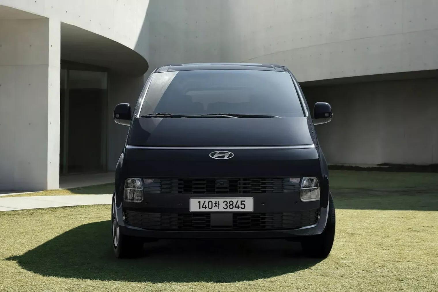 Rodinné „UFO“ od Hyundaiu sa dočkalo vylepšení. Odhalíte ich však najmä v interiéri