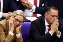 Spolupredsedovia AfD Alice Weidelov&aacute; a Tino Chrupalla. FOTO: REUTERS