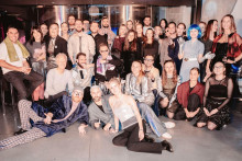 Wiktor Leo Burnett sa men&iacute;. Do vedenia prich&aacute;dzaj&uacute; nov&iacute; ľudia.