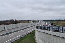 Najstar&scaron;ia a najdlh&scaron;ia česk&aacute; diaľnica D1, ktor&aacute; vedie z Prahy cez Brno a Ostravu až po hranicu s Poľskom, je hotov&aacute;. FOTO: X/Ivan Bedn&aacute;rik