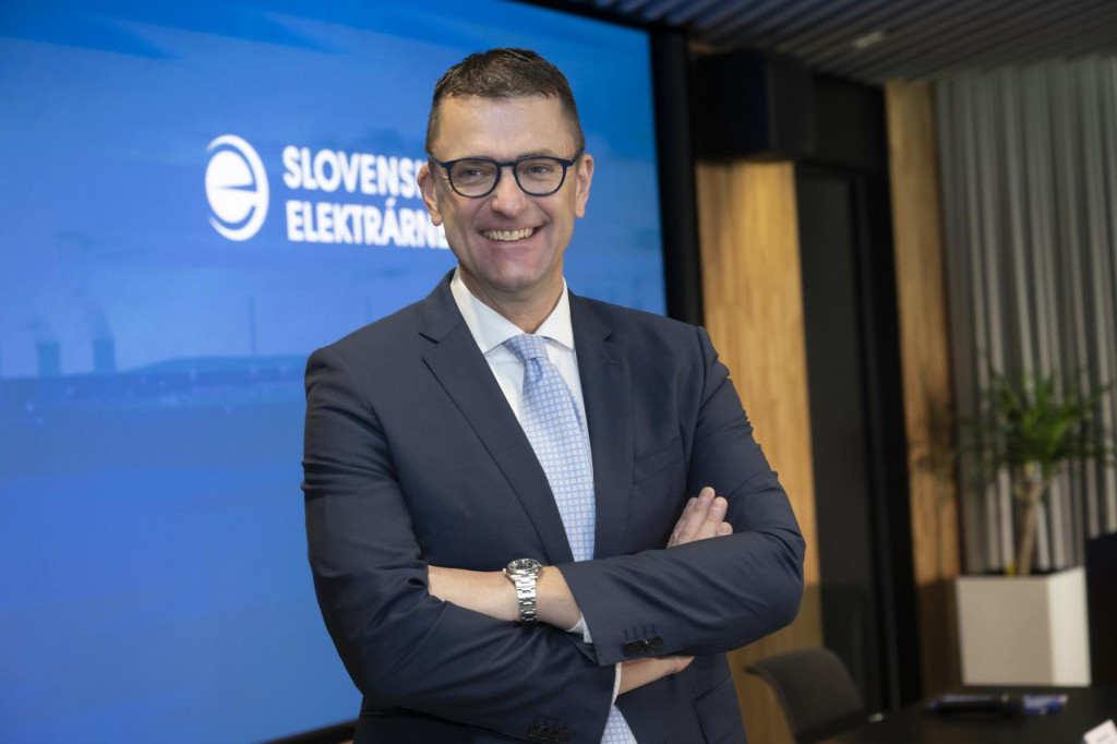 Na sn&iacute;mke &scaron;&eacute;f Slovensk&yacute;ch elektr&aacute;rn&iacute; Branislav Str&yacute;ček. FOTO: SE