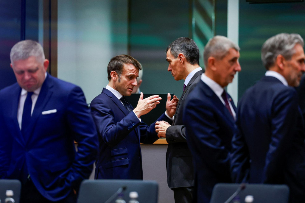 Na garanci&aacute;ch peňaz&iacute; pre Ukrajinu sa na samite odmietli z&uacute;častniť l&iacute;dri Slovenska, Maďarska a Česka. FOTO: Reuters/S. Lecocq