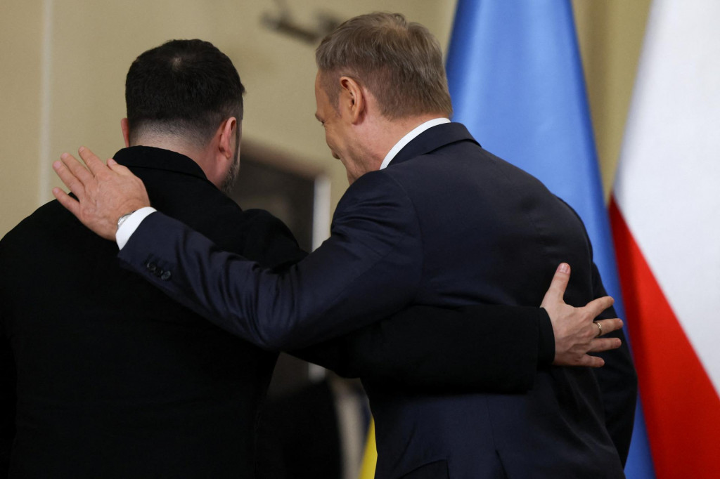 Ukrajinsk&yacute; prezident Volodymyr Zelenskyj počas stretnutia s poľsk&yacute;m premi&eacute;rom Donaldom Tuskom. FOTO: REUTERS