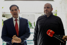 Arch&iacute;vna sn&iacute;mka Rustoma Umerova a Marca Rubia. FOTO: REUTERS