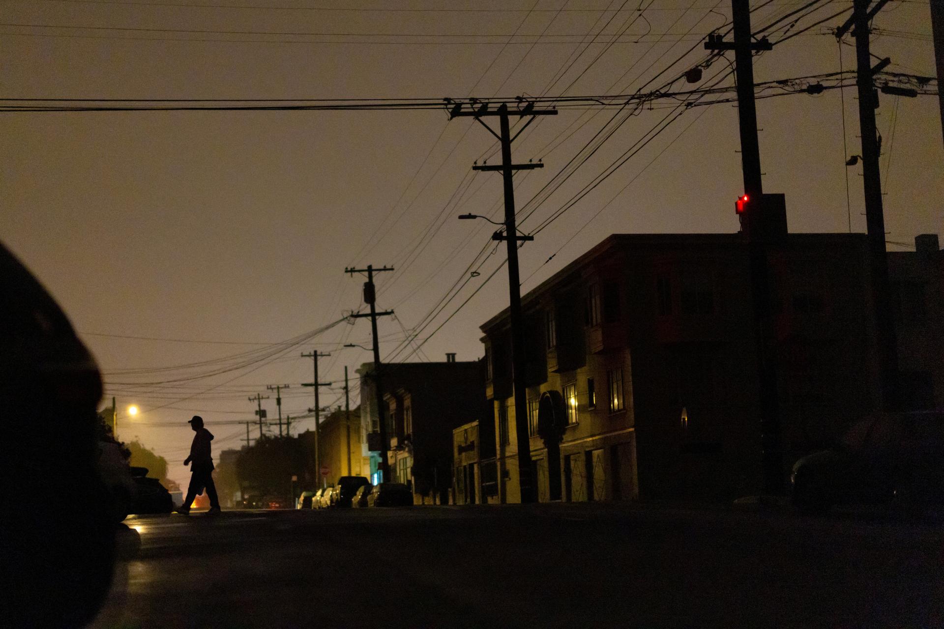 San Francisco postihol rozsiahly blackout, bez elektriny je stále 35-tisíc ľudí