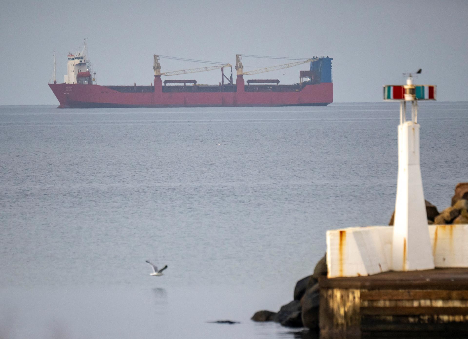 Švédski colníci vstúpili na palubu ruskej lode v Baltskom mori, je pod sankciami