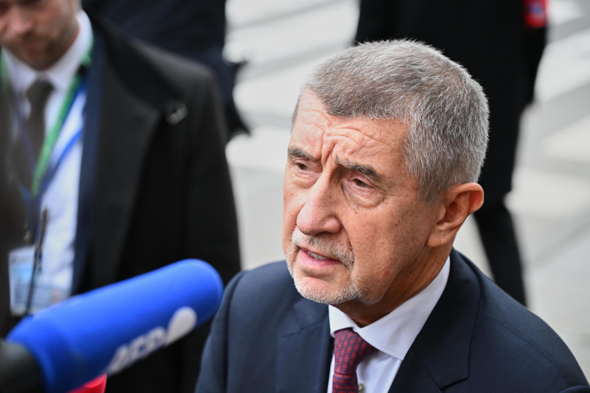 Babiš: Muničná iniciatíva bola v zásade dobrá, riešiť ju bude Bezpečnostná rada