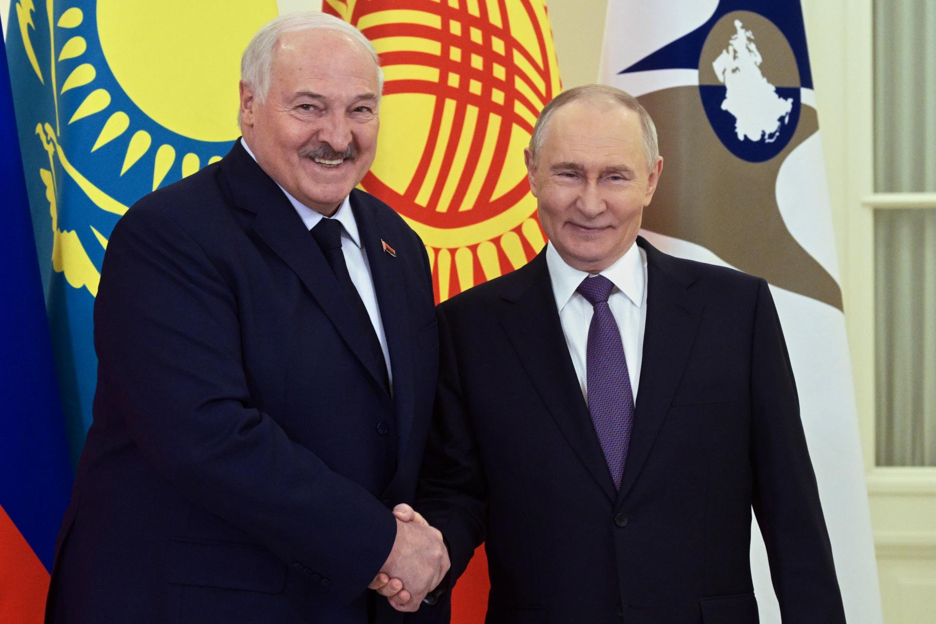 Lukašenko: V Bielorusku bude rozmiestnených maximálne desať ruských systémov Orešnik