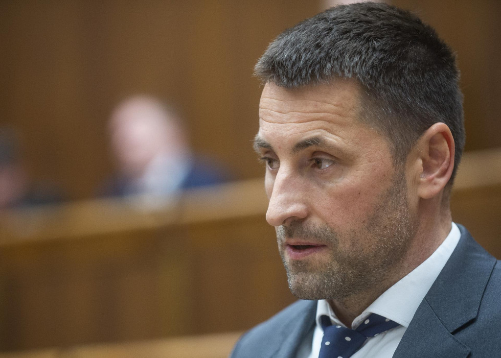 Na sn&iacute;mke poslanec NR SR Mari&aacute;n Viskupič (SaS). FOTO: TASR/Jakub Kotian