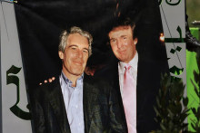 Jeffrey Epstein a Donald Trump. FOTO: Reuters