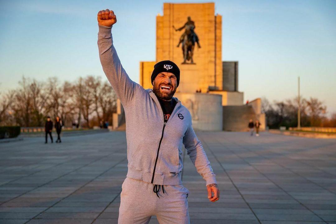 Polícia u Vémolu nenašla žiadne drogy ani veľké sumy peňazí. Obvineniu nerozumieme, tvrdí jeho advokát