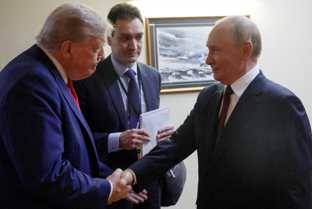 Americk&yacute; prezident Donald Trump a rusk&yacute; prezident Vladimir Putin. FOTO: Reuters