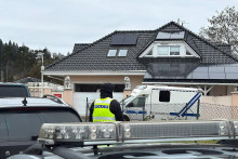 Razia pri dome Karlosa V&eacute;molu. FOTO: Jiř&iacute; Meixner, iDNES.cz