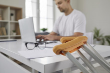 Soci&aacute;lna poisťovňa zvy&scaron;uje o 4,1 % &uacute;razov&eacute; renty, pozostalostn&eacute; &uacute;razov&eacute; renty, jednorazov&eacute; od&scaron;kodnenie a n&aacute;hrady n&aacute;kladov.