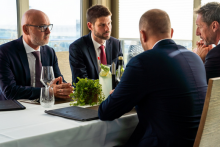 Opozičn&iacute; l&iacute;dri sa v roku 2025 stret&aacute;vali aj za zatvoren&yacute;m dverami. FOTO: Facebook Michala &Scaron;imečku