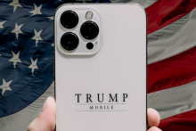 Vizualiz&aacute;cia smartf&oacute;nu od Trump Mobile. FOTO: X/Trump Mobile