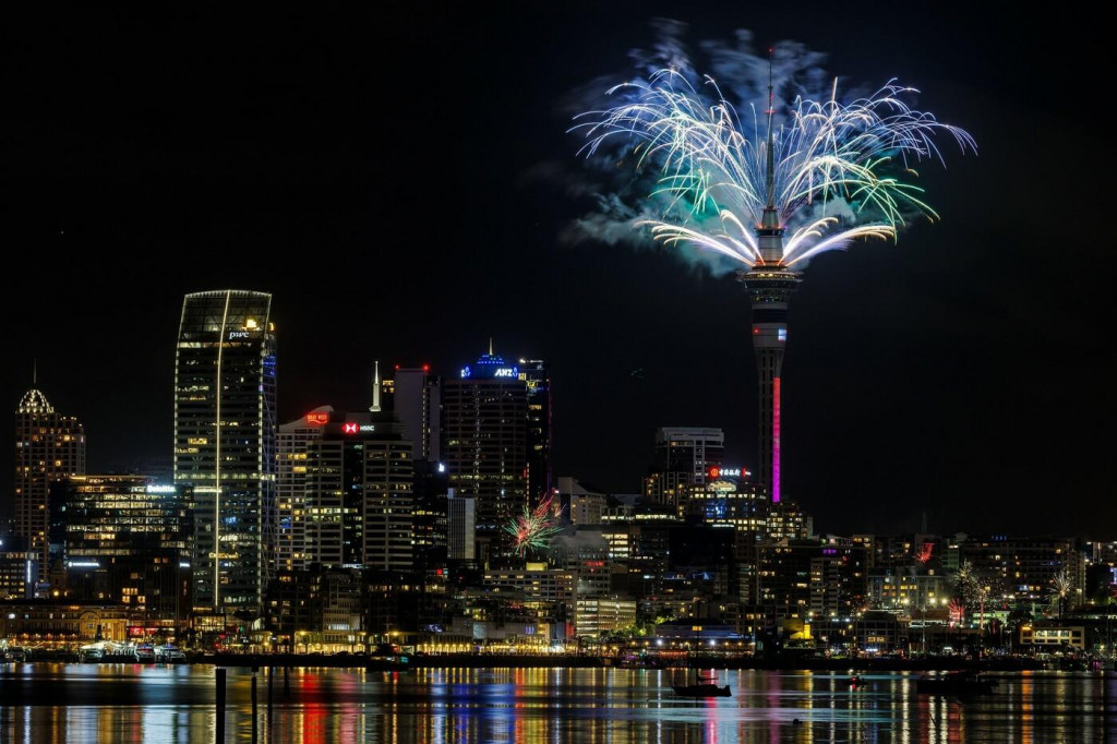 Auckland priv&iacute;tal Nov&yacute; rok veľkolep&yacute;m ohňostrojom. FOTO: Profimedia