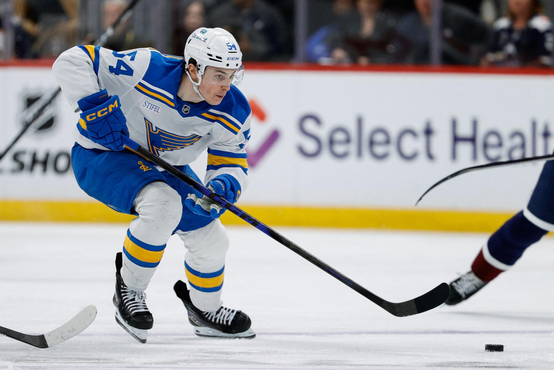 Dvorský strelil šiesty gól v sezóne, Černák sa vrátil do zostavy Tampy